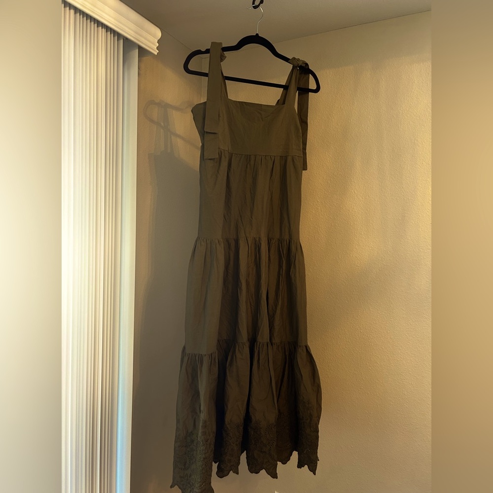 NWT Tie-Strap Tiered Maxi Dress
